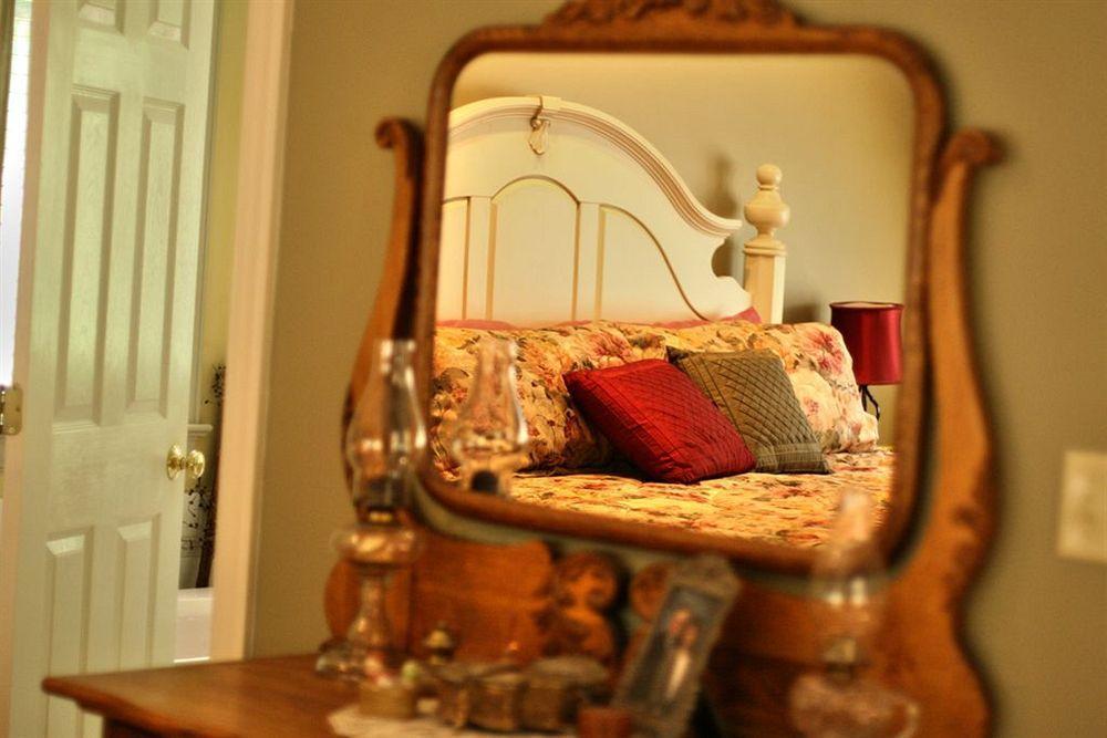 Hammer Creek Hideaway B&B リティッツ エクステリア 写真