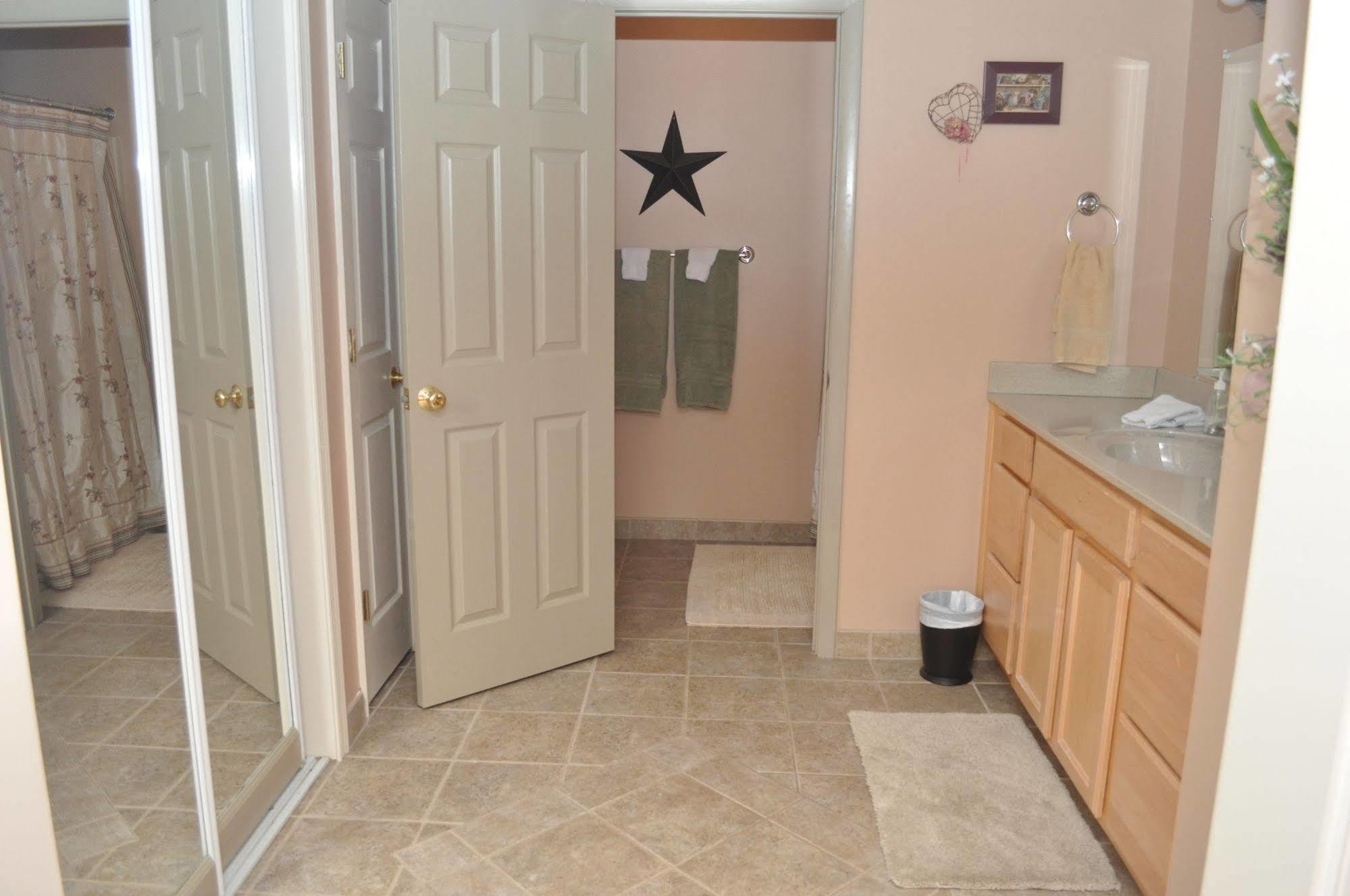 Hammer Creek Hideaway B&B リティッツ エクステリア 写真