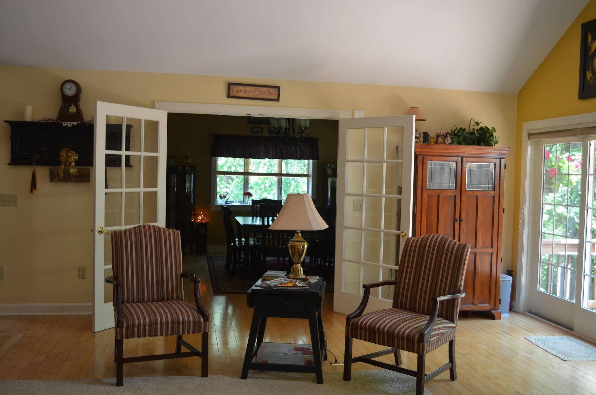 Hammer Creek Hideaway B&B リティッツ エクステリア 写真